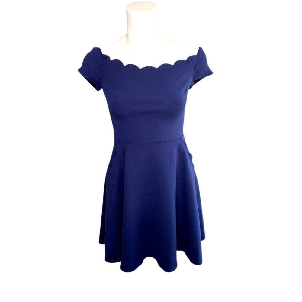 BโDarlinย Offโ the Shoulder Scallop Neckline Fit Flare Blue Sz 5 NEW